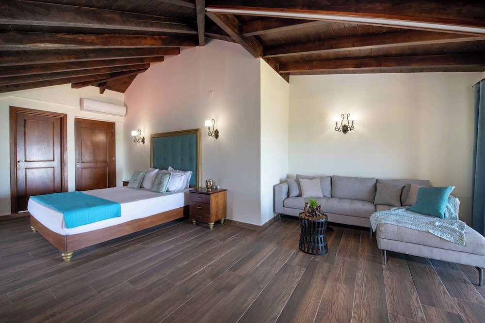 Geroulios Kastro Villas