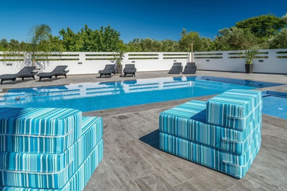 Ostria Luxury Villa view 4