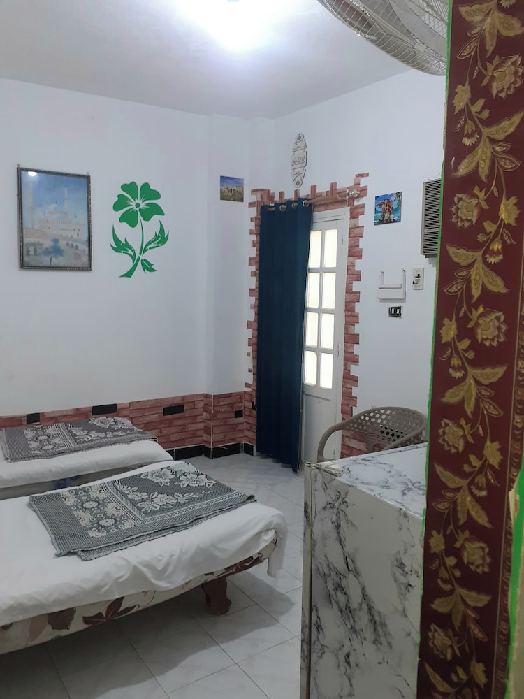 Four Seasons Hostel