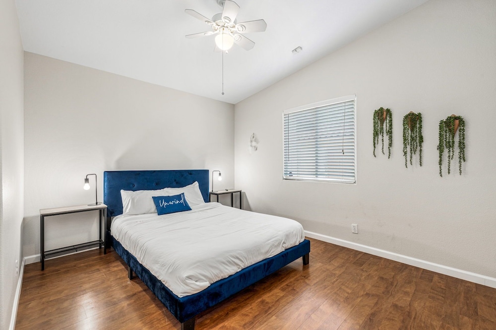 Alligator Vacation Home