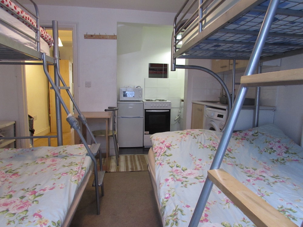 No 8 Apartments
