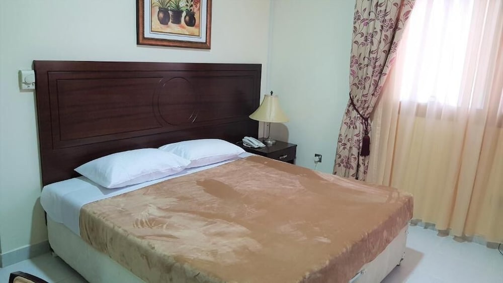 Abu Dhabi Vacations - Ivory Hotel Apartment - Property Image 4