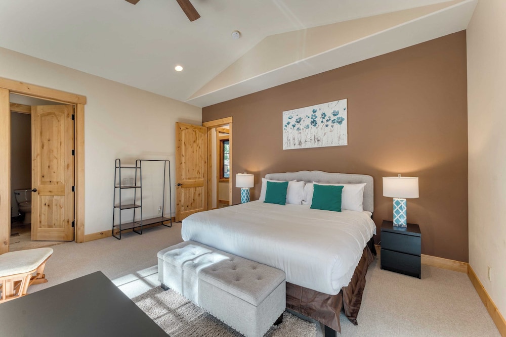 Grays Crossing by Avantstay Stunning 4bdr Cabin