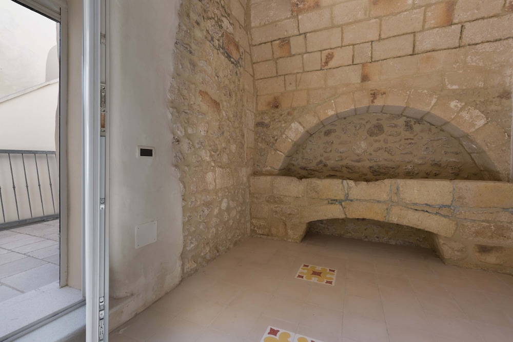2095 Palazzo Benedetto Campo view 5