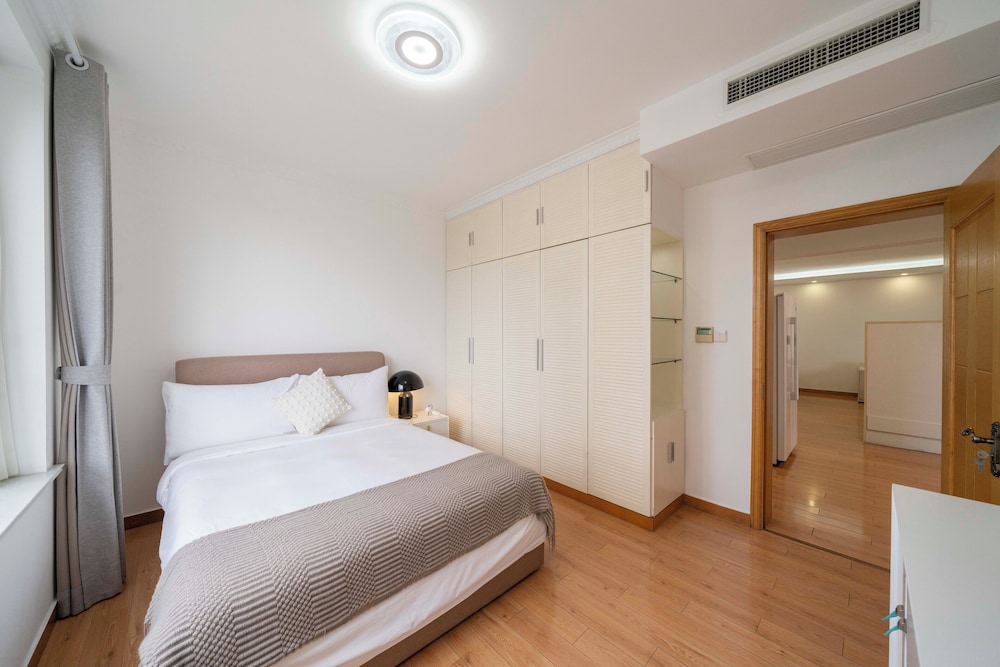 Tyms Gubei Elegant 3BR 2BA APT