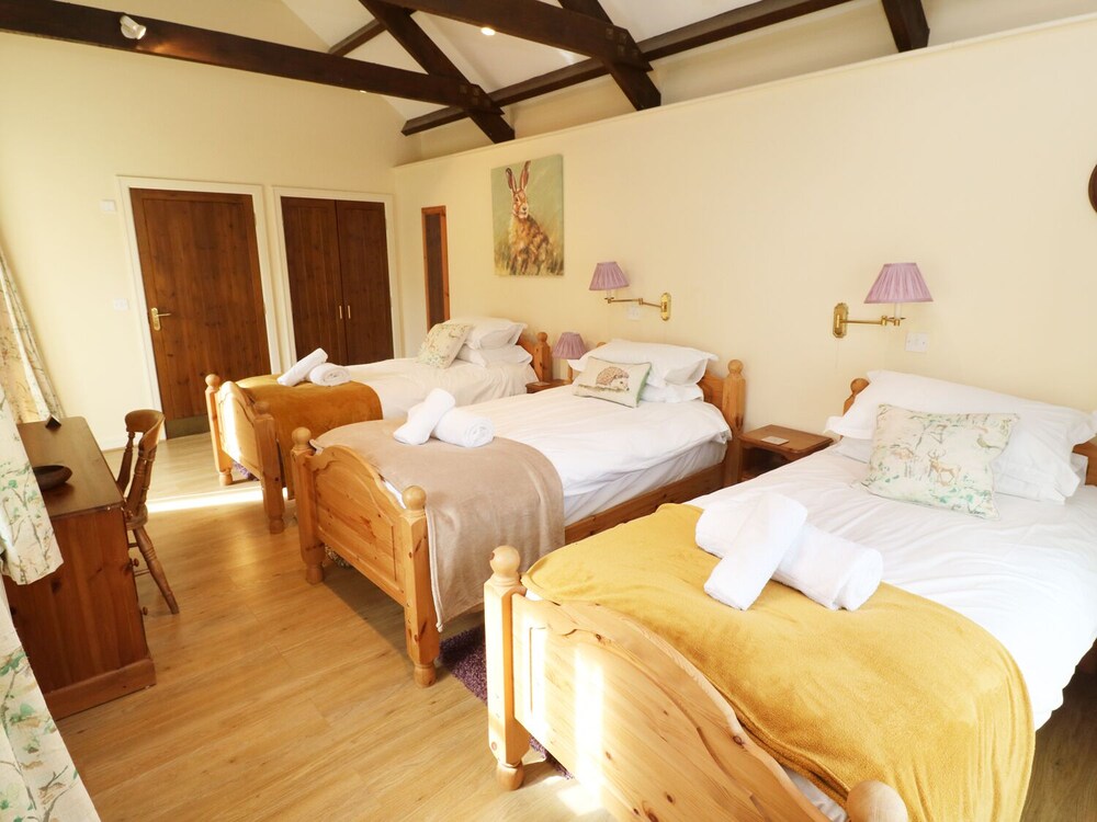 Tregoninny Vineyard and Woodland Farmhouse view 5