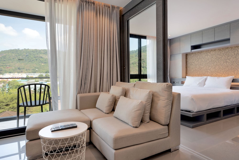 Tropical Hill Views Citygate Suite D609 view 3