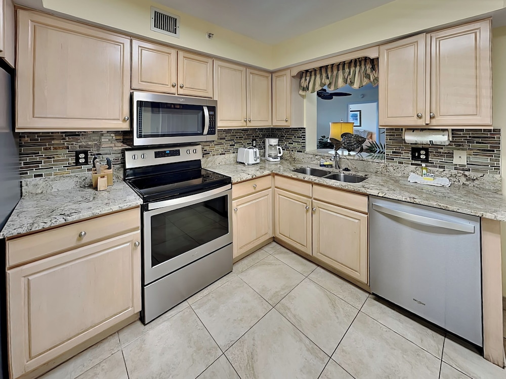 Santa Maria 208 by Distinctive Beach Rentals
