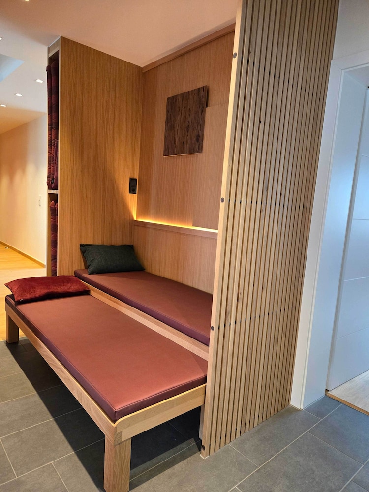 ney.land apartments