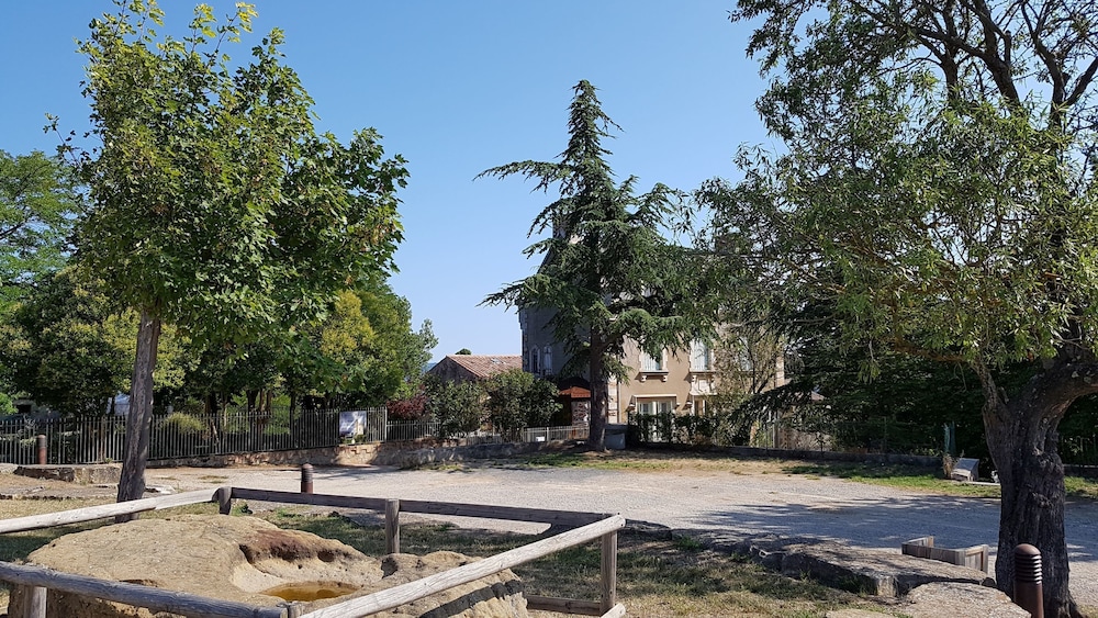 Photo 31