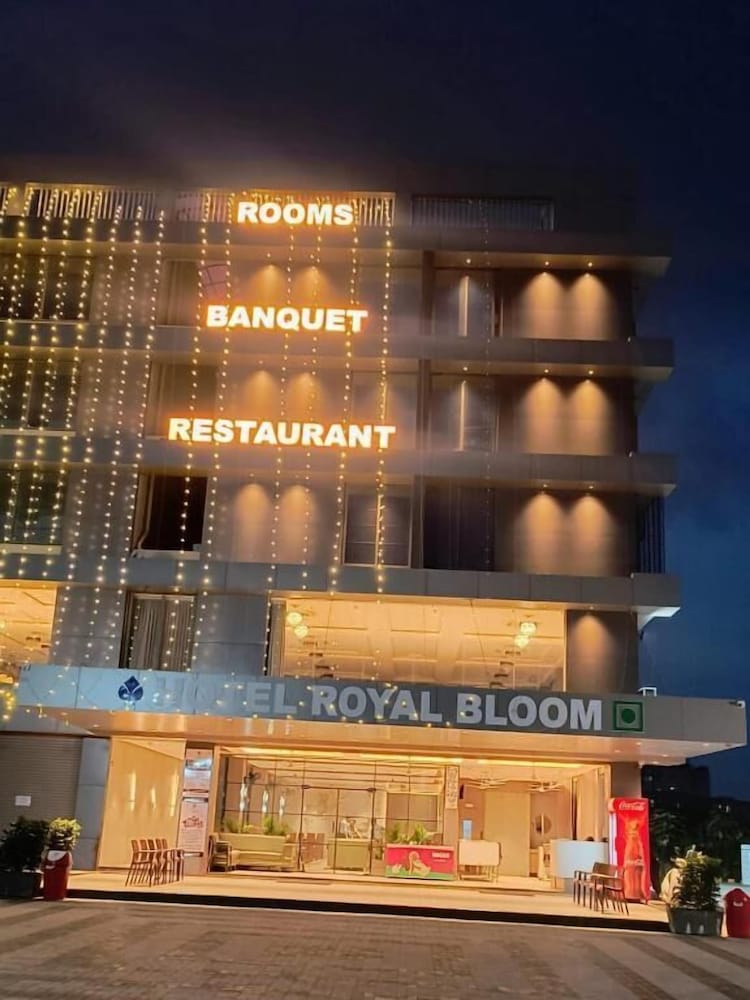 Hotel Royal Bloom