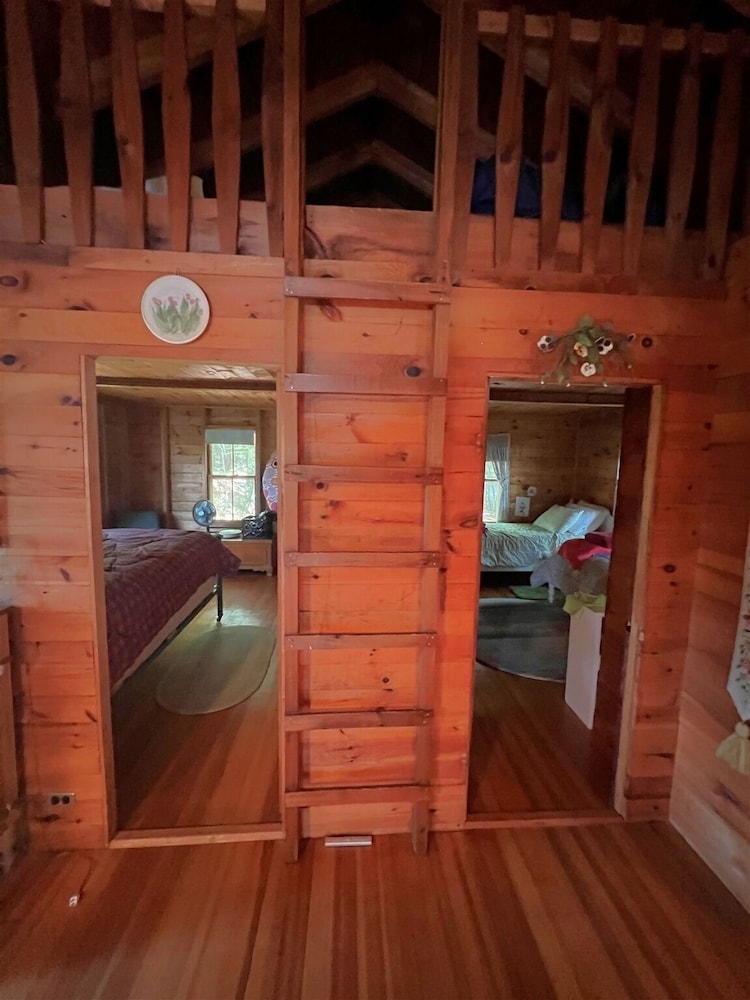 Ingall's Nook Limit 8 2 Bedroom Cabin by RedAwning view 5