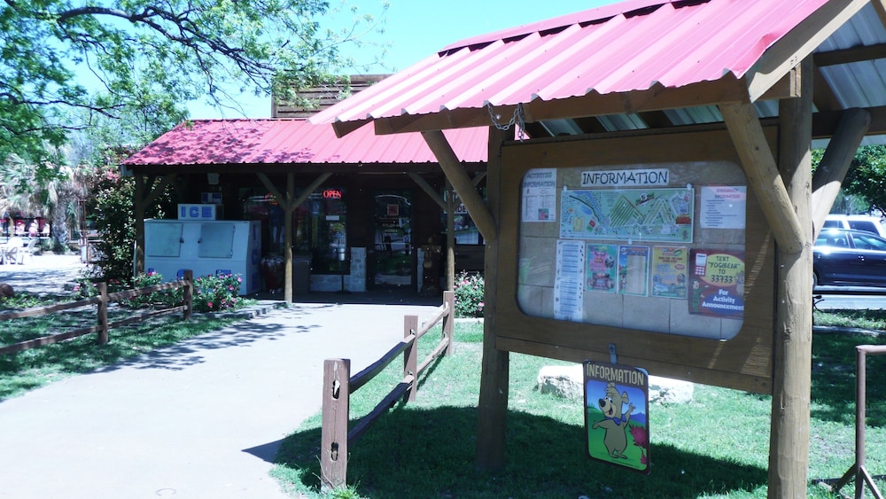 North Texas Jellystone Park