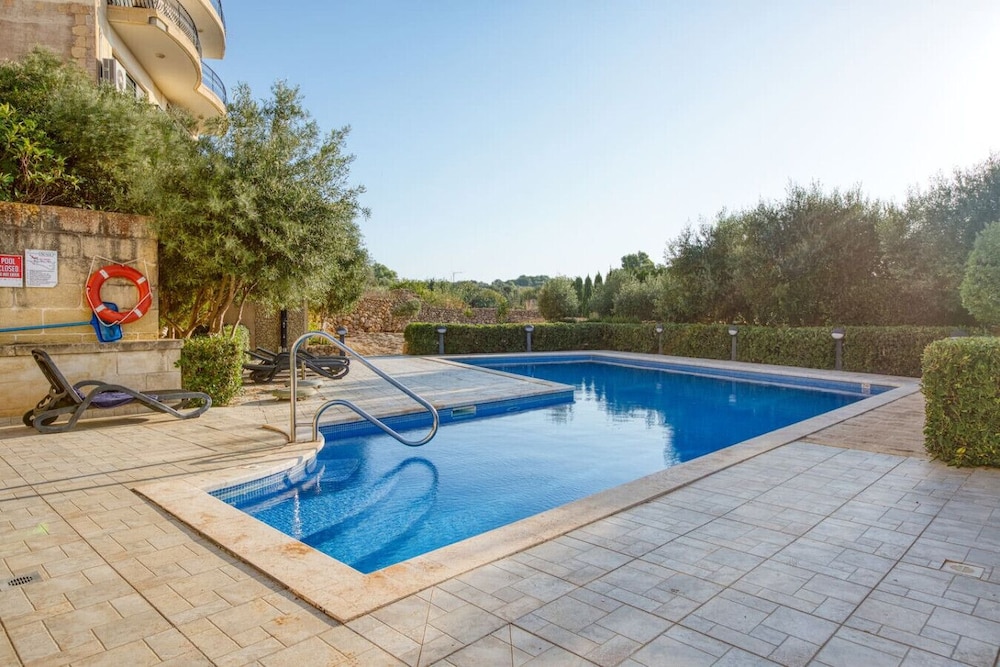 The Dreamy Terrace Pool BBQ in Xag ra Gozo