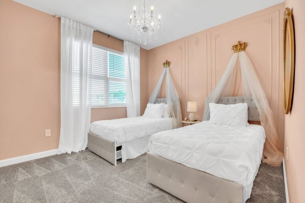 2669pet 5 Bedroom Villa