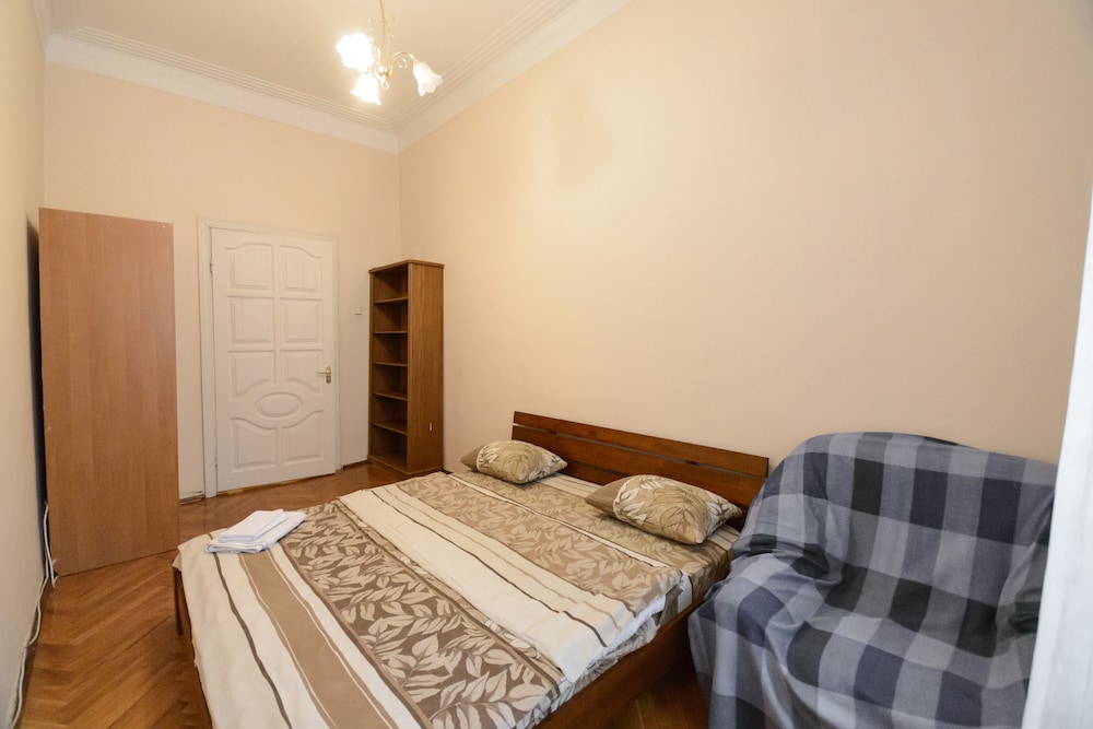 Kiev Accommodation Hotel Service