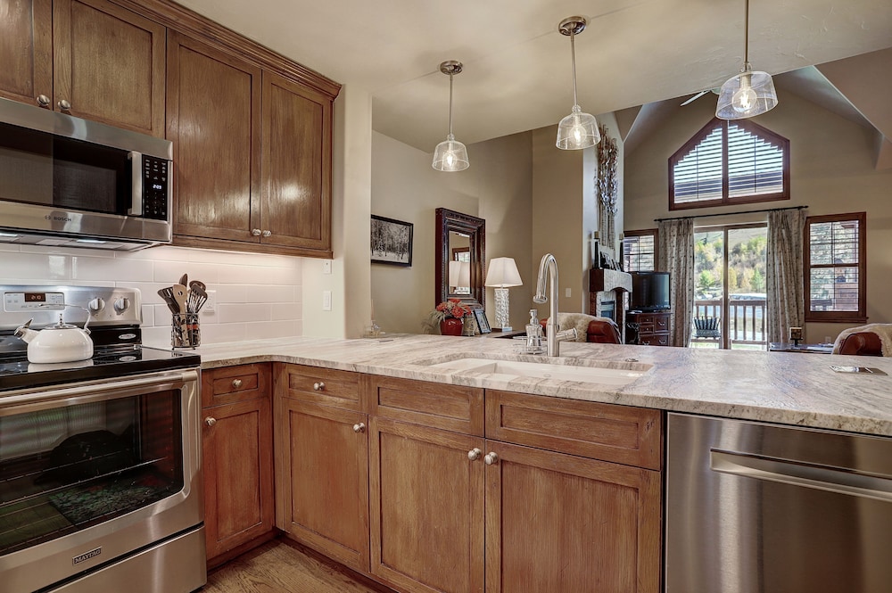 Beautiful 3 Br In Avon Ge - Lodge At Brookside 3 Bedroom Condo - Property Image 18