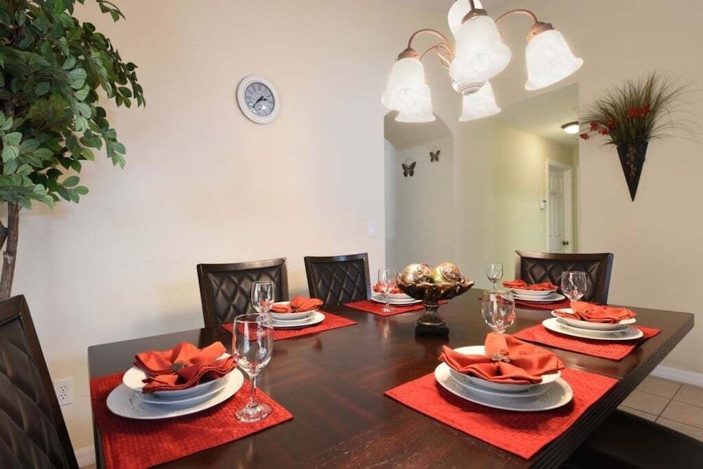 Veranda Palms 4br Villa: Pool, Spa & Game Room 4 Bedroom Villa