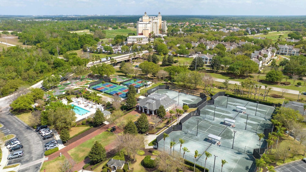 Family Villa w Pool Spa Game Room Near Disney