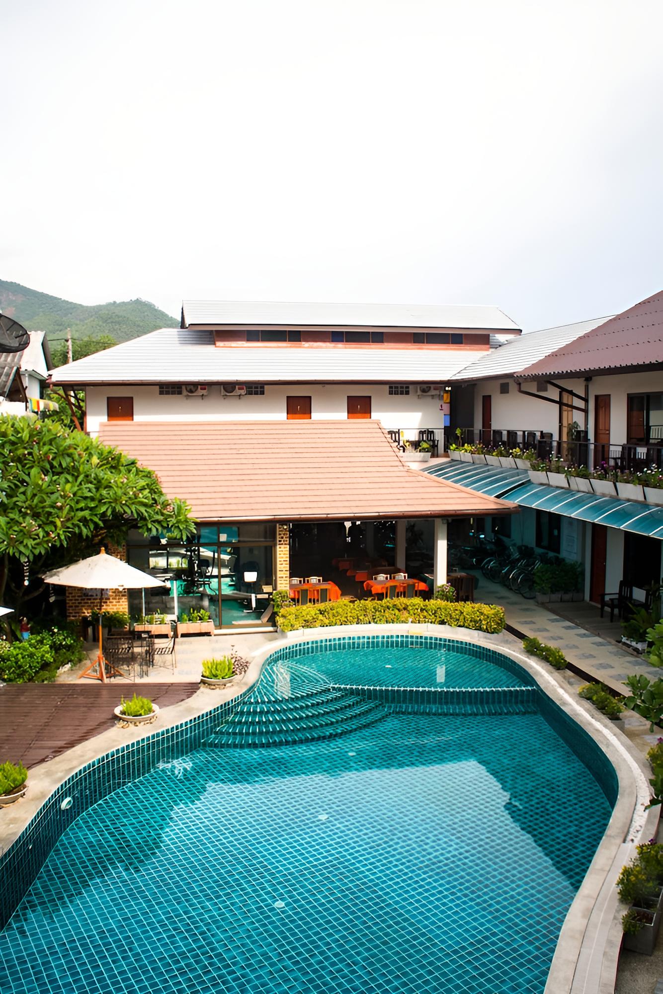 Medio De Pai Hotel