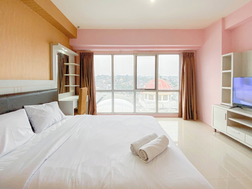 Best Deal and Homey Studio Apartment at Star Semarang