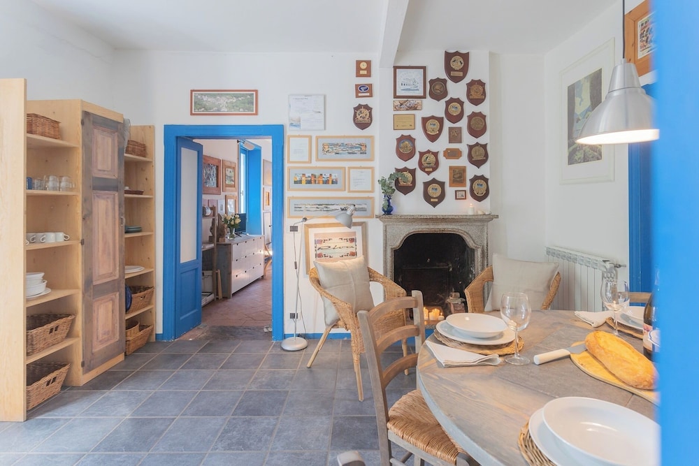Deriva Apartment on Careno's Beach by Rent all Como
