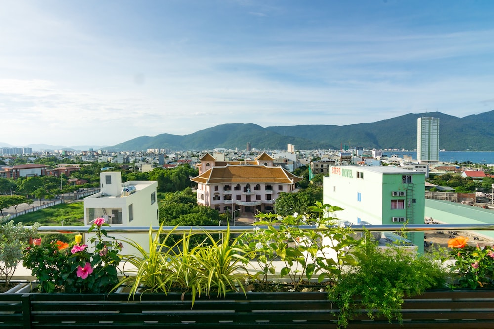 Salamander Hotel and Apartment