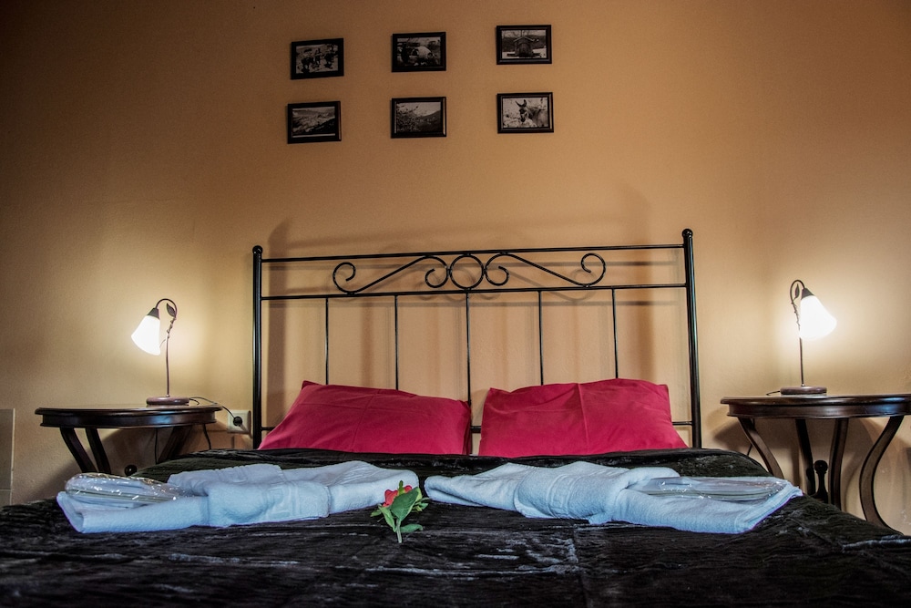 Theasis Guesthouse