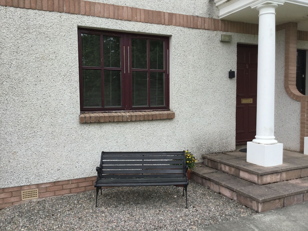 Inverness Apartments - Glen View