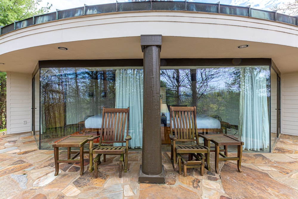 Belltop Architectural Wonder on Private Mountain