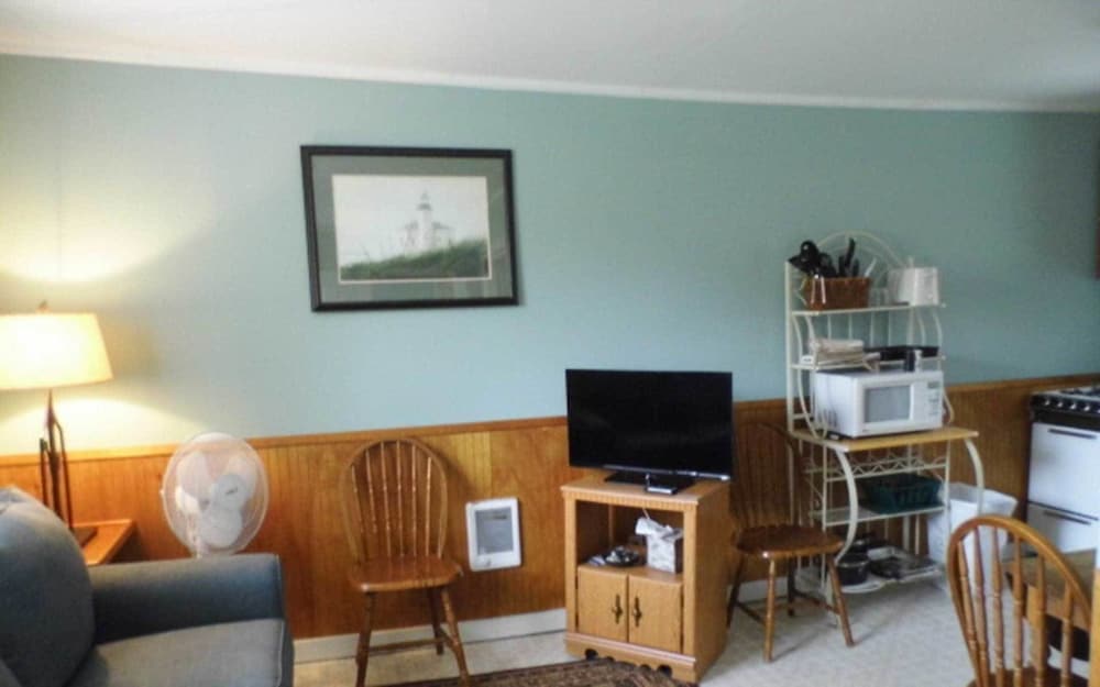Otter Creek Inn