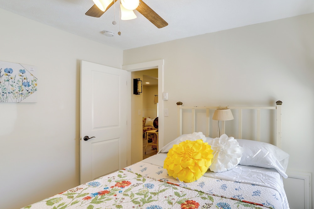 2 Mi to Hagar Beach: Charming Home w/ Fire Pit! view 5