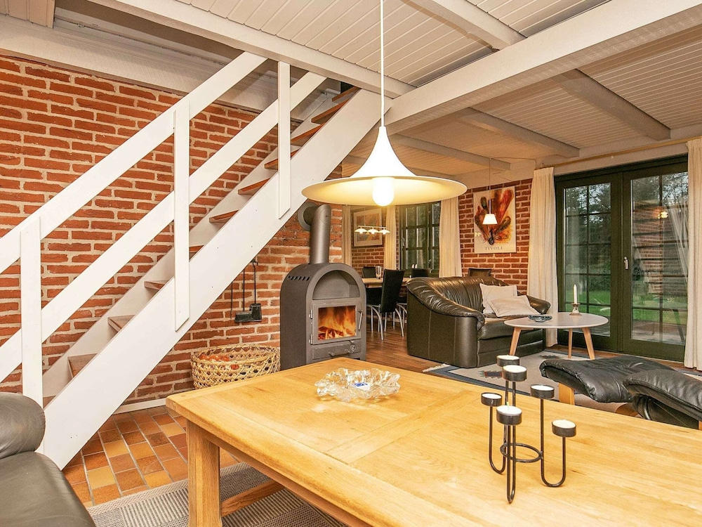 6 Person Holiday Home in Ulfborg