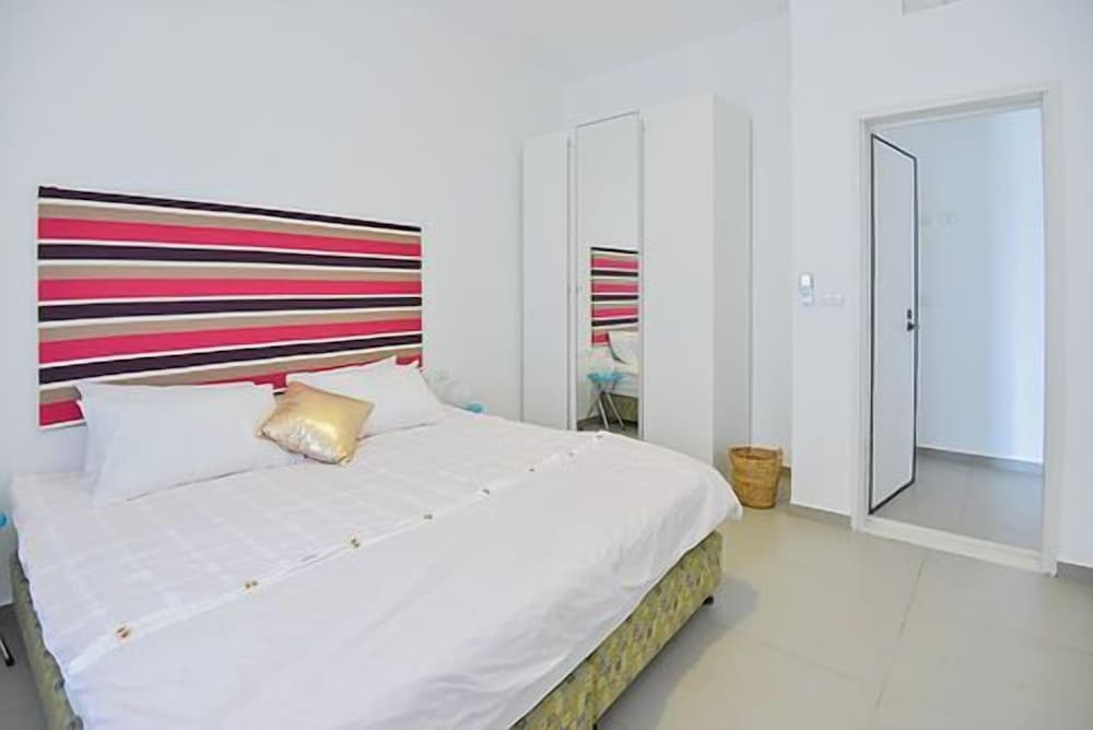 Yafo 35 Apartments by IndigInn