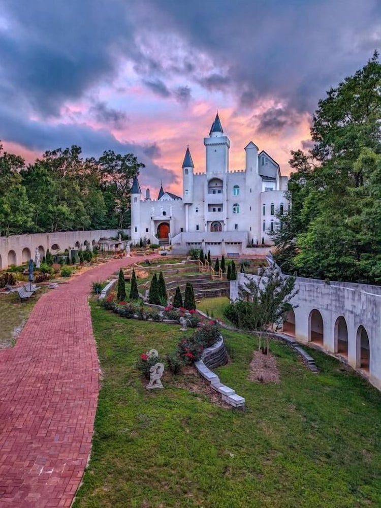 Uhuburg Castle