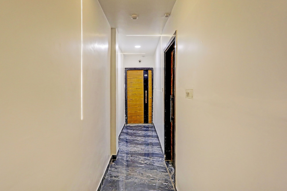 Staybook Hotel Jai Balaji New Delhi Railway Station