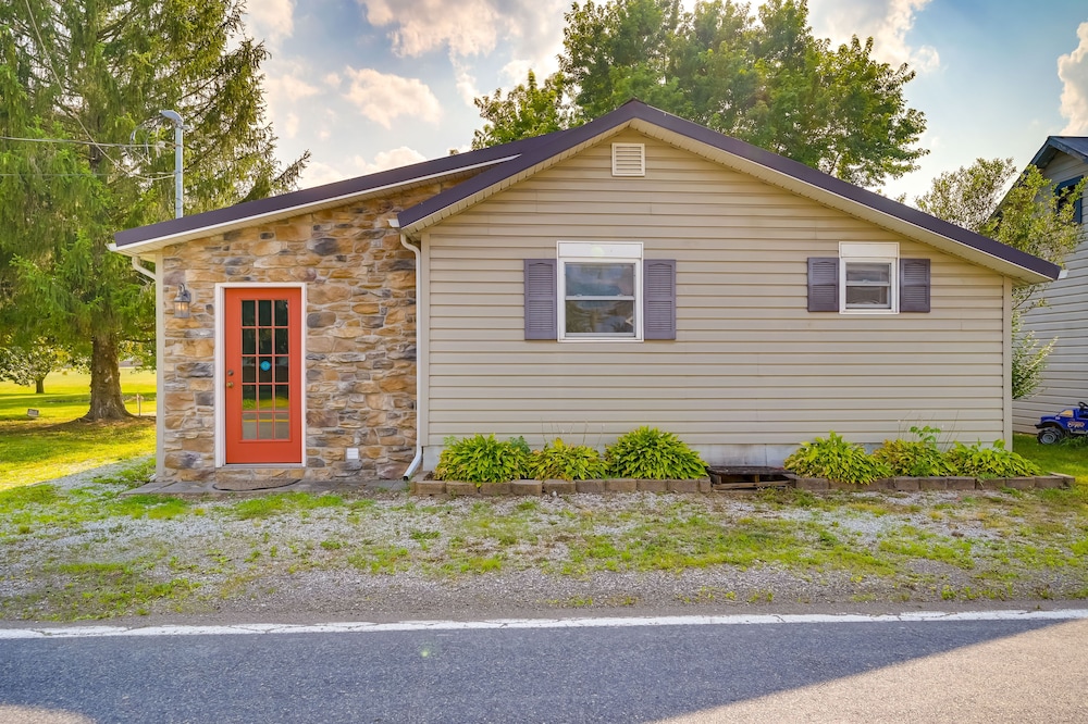 Cozy Fairfield Escape Near Historic Sites view 3