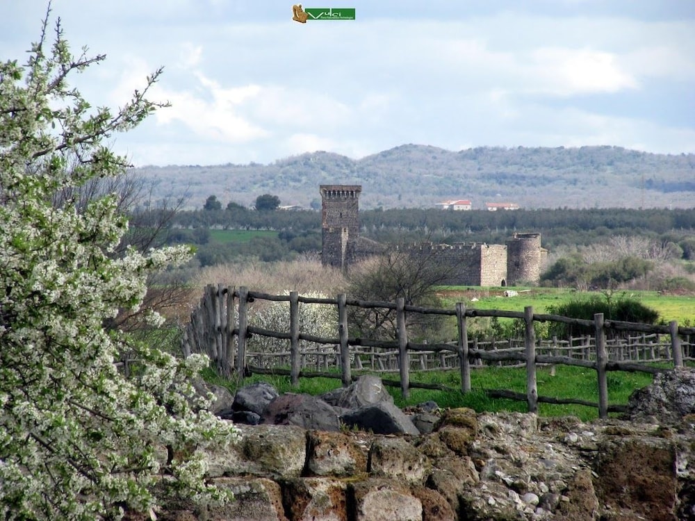 Camere Montalto Centro view 3