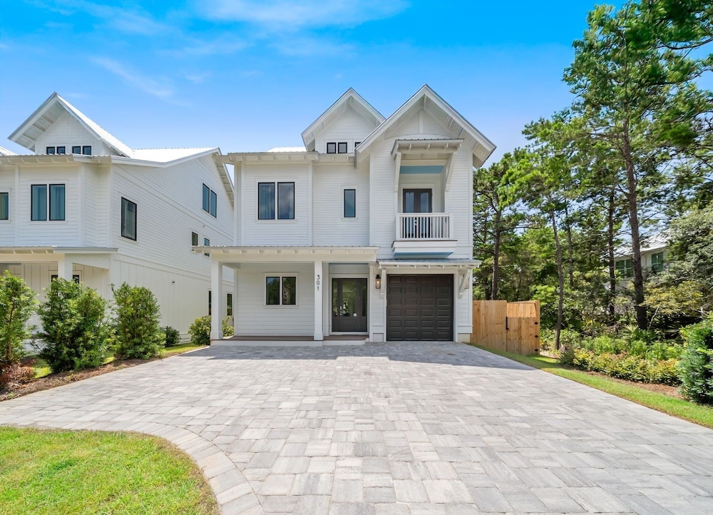 Sand Wand 5 Bedroom Home