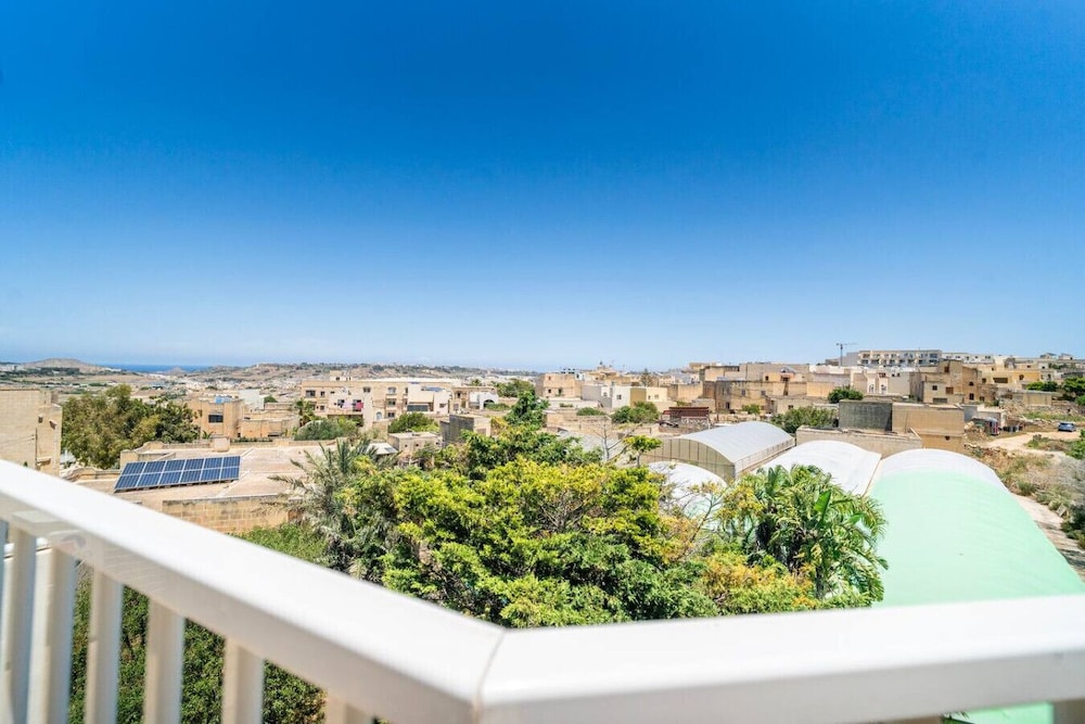 Hal Wardija in Qala Gozo With Terrace Pool BBQ