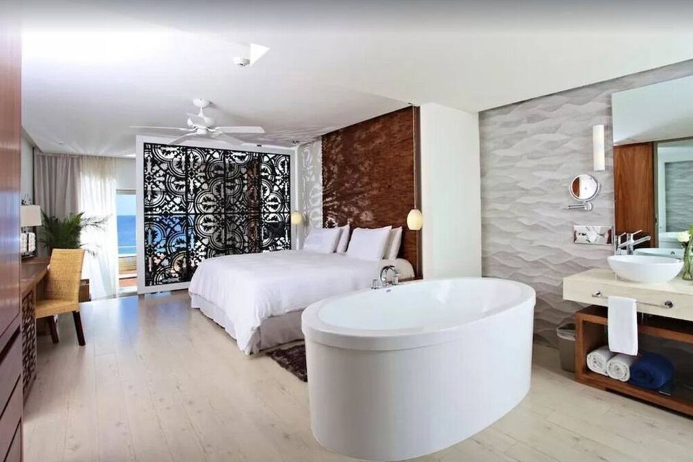 2BD Sandos Finisteria Resort Pool Ocean Views