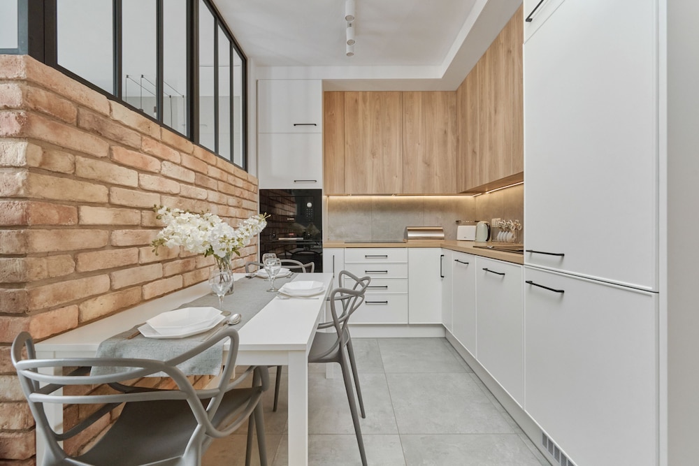 Comfortable Studio in Wrocław by Renters