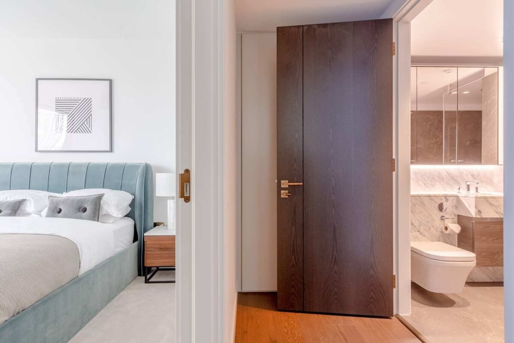 Luxurious 1BD Flat by the River Thames Near Vauxhall
