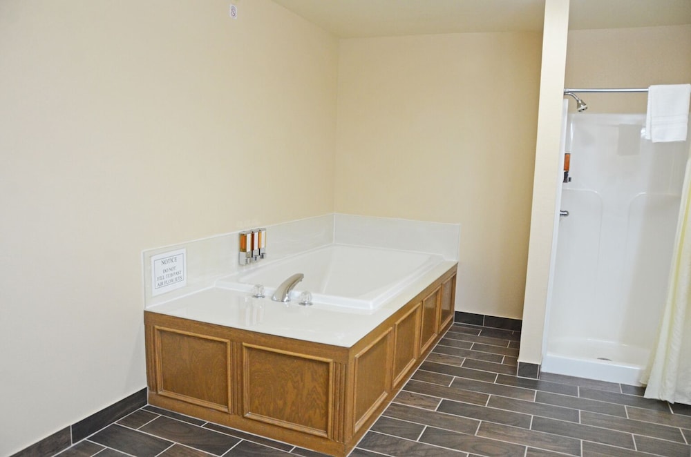 Heritage Grand Inn
