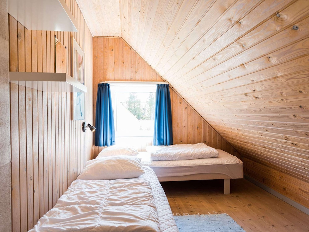8 Person Holiday Home in Blavand view 3