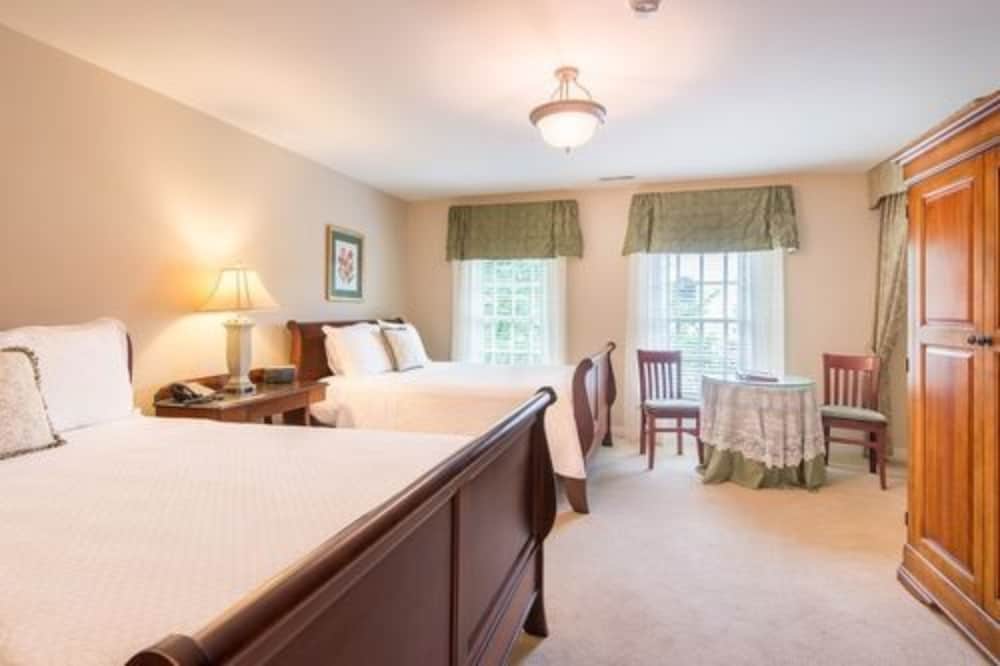 Brick Street Inn view 4
