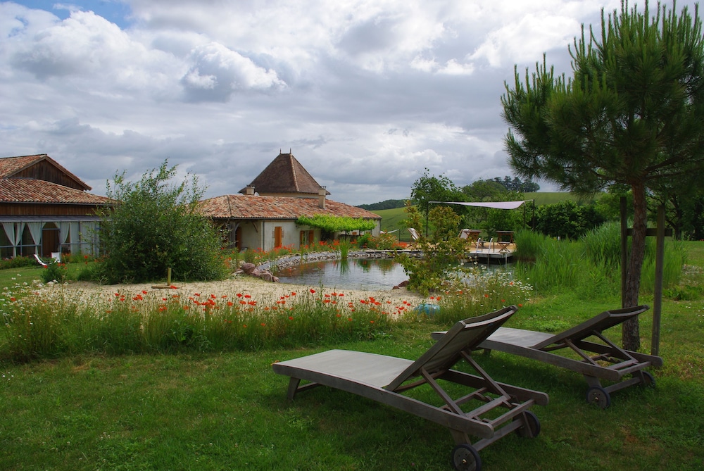 Le hameau des Coquelicots