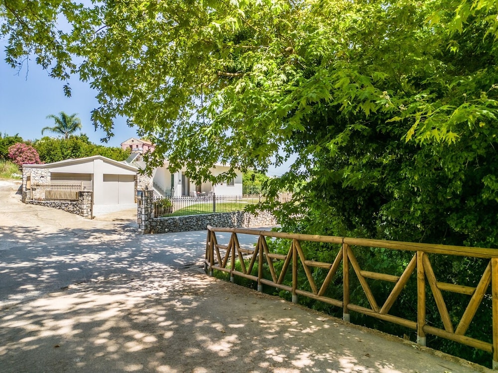 Villa Emily in Countryside
