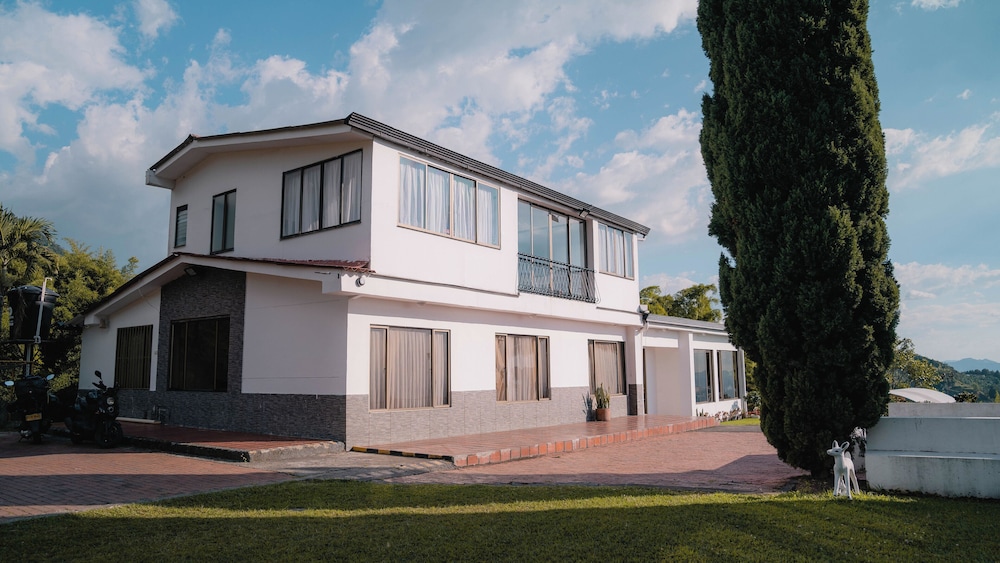 Hotel Campestre los Alpes - Image 1