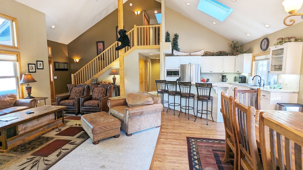 Mcnary 20 5 Bedroom Home